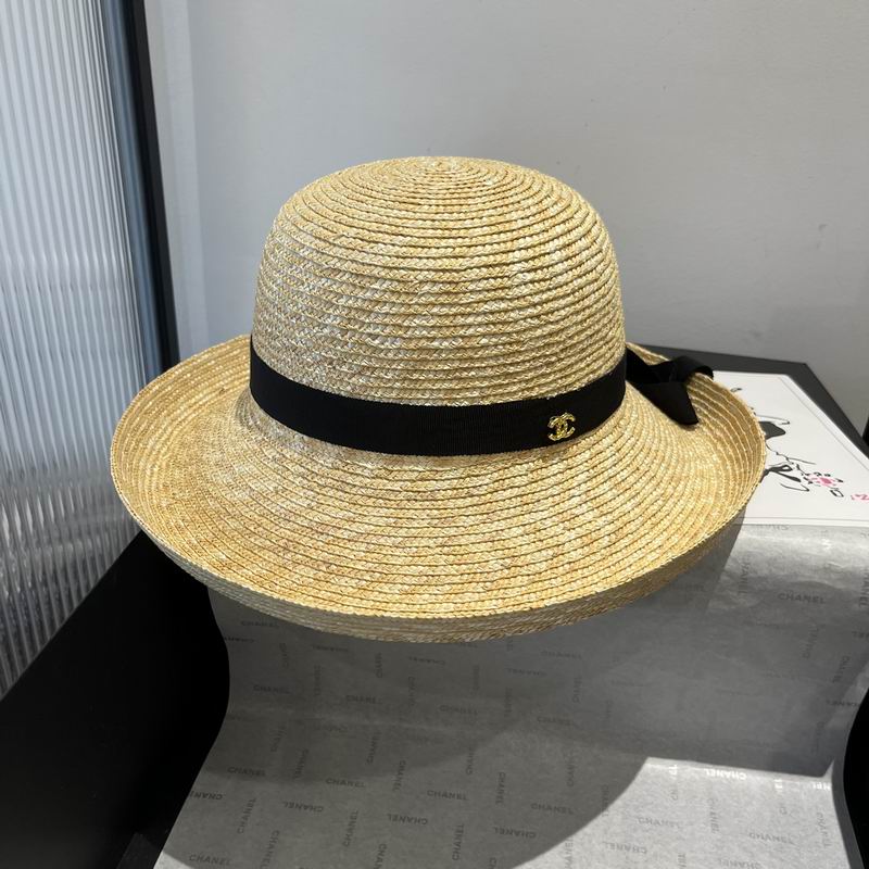 Chanel top hat dx142